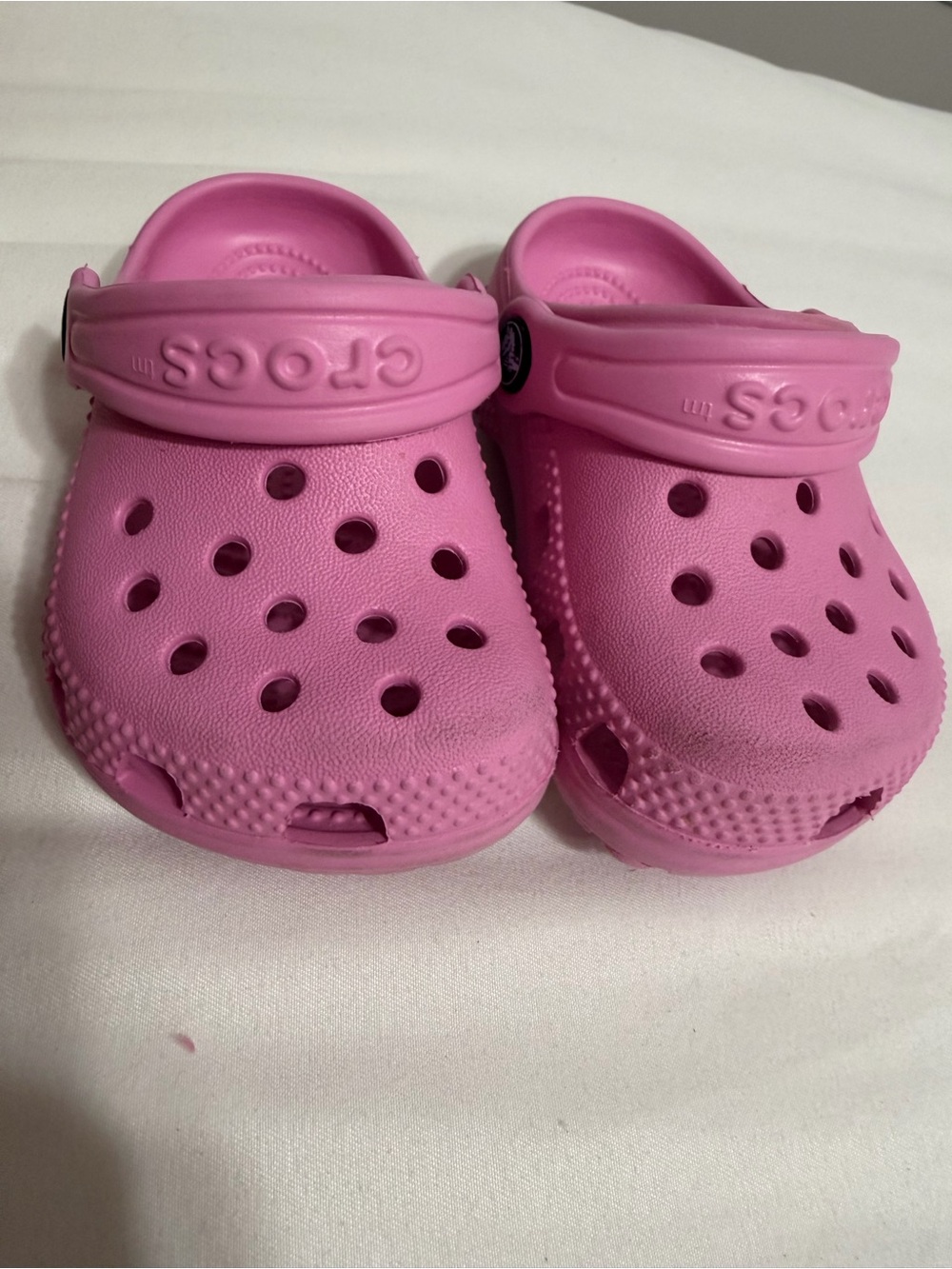 CROCS Kids Lightweight Clog in Bright Pink